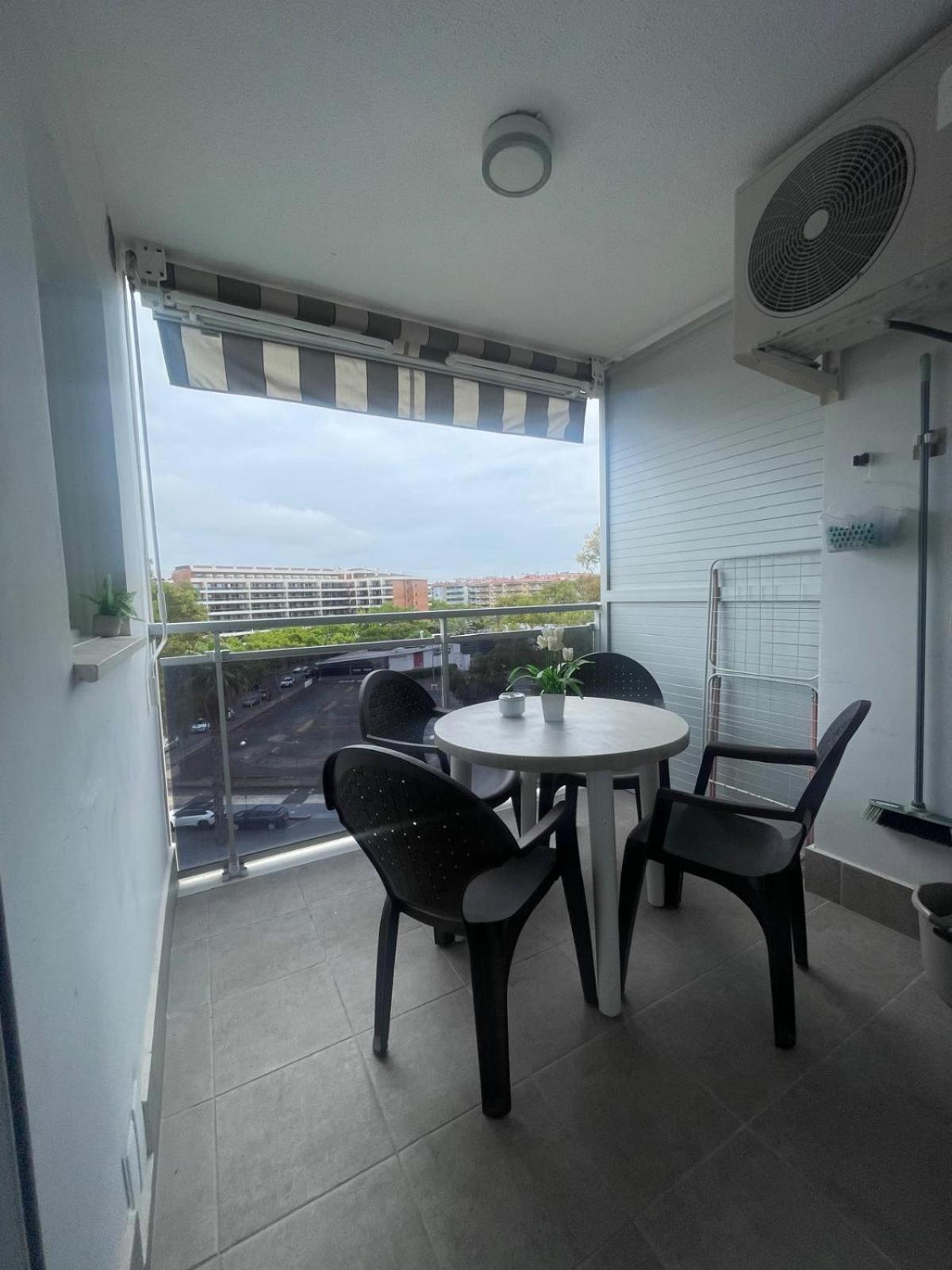 Danubio Port Aventura Apartment Salou Ngoại thất bức ảnh